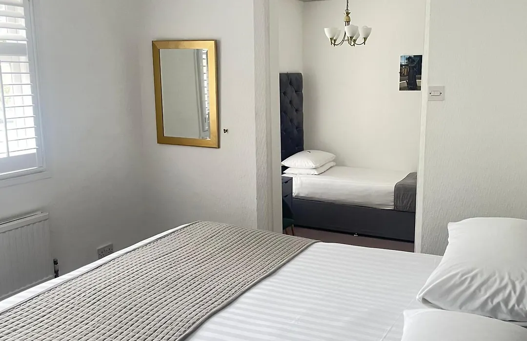 Hotel 63-1